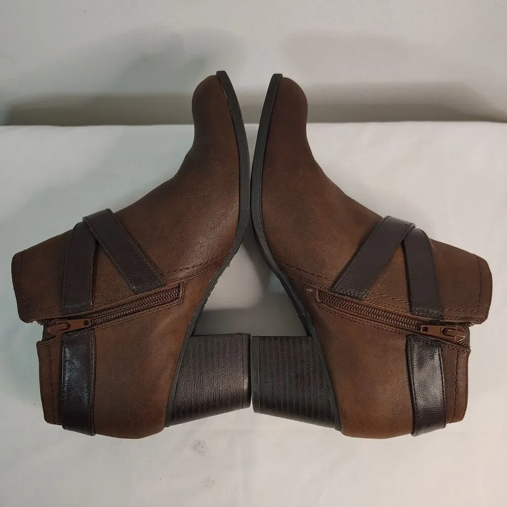 Indigo Rd Brown Ankle Boots Women’s 8.5 Buckle Harness Stacked Heel Zip Booties